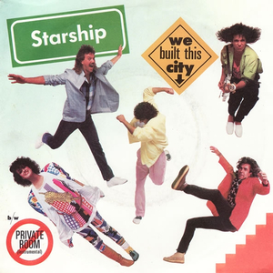 乖乖女的嫩奶头被同桌吸
